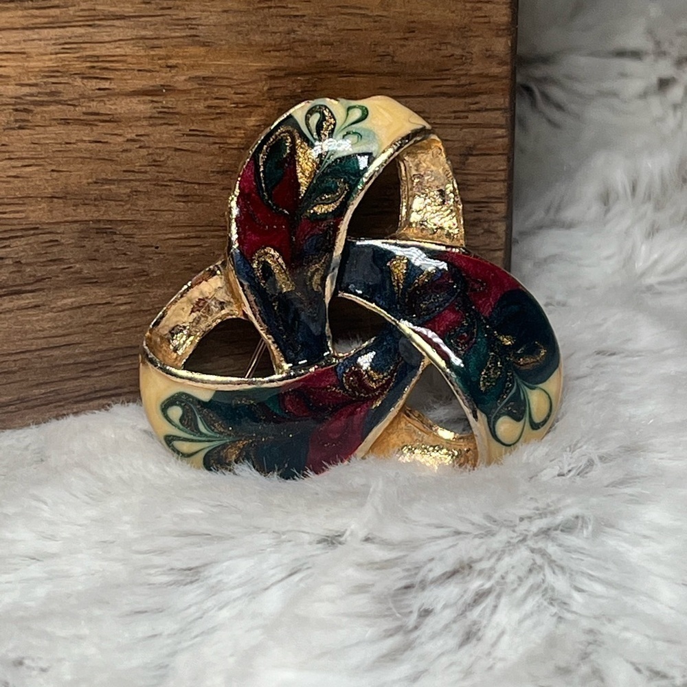 Beautiful CELTIC KNOT Infinity style Multicolored Enamel Brooch Pin
